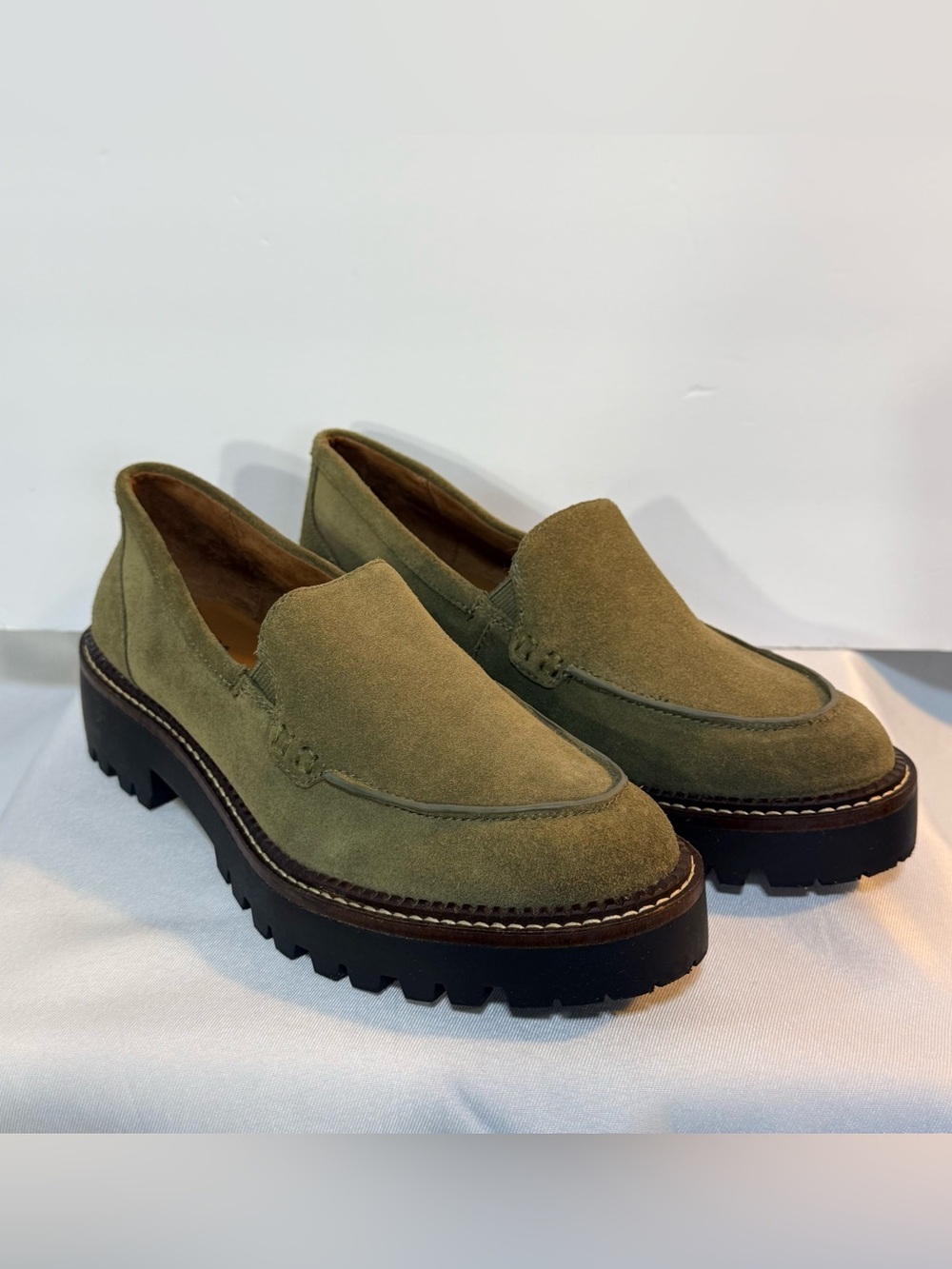 Lug Sole Loafers Caslon Olive Green Suede Slip On Shoes Women’s 8.5